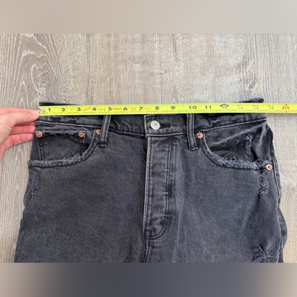 Abercrombie & Fitch The Dad High Rise Black Distressed Jeans
27/4XS - Picture 6 of 9